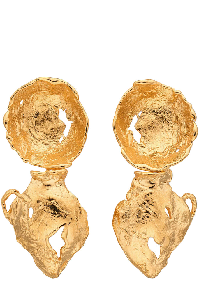 The vacation Ika earrings in gold color from the brand EVA REMENYI
