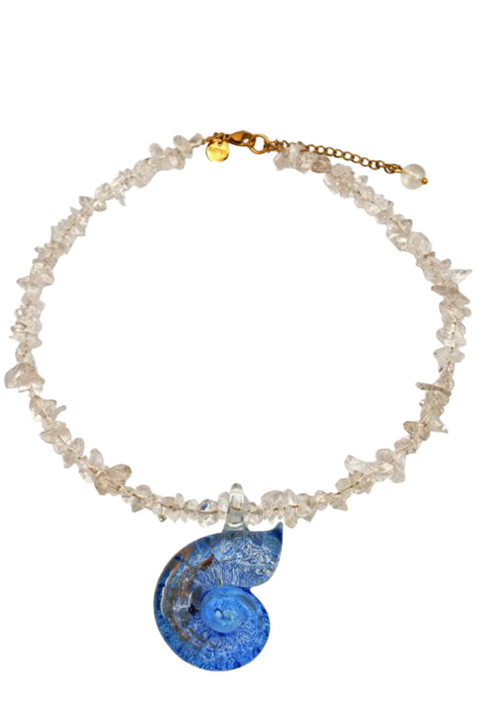 The Pais Tropical necklace in gold, pearl and blue colours from the brand MAYOL JEWELRY