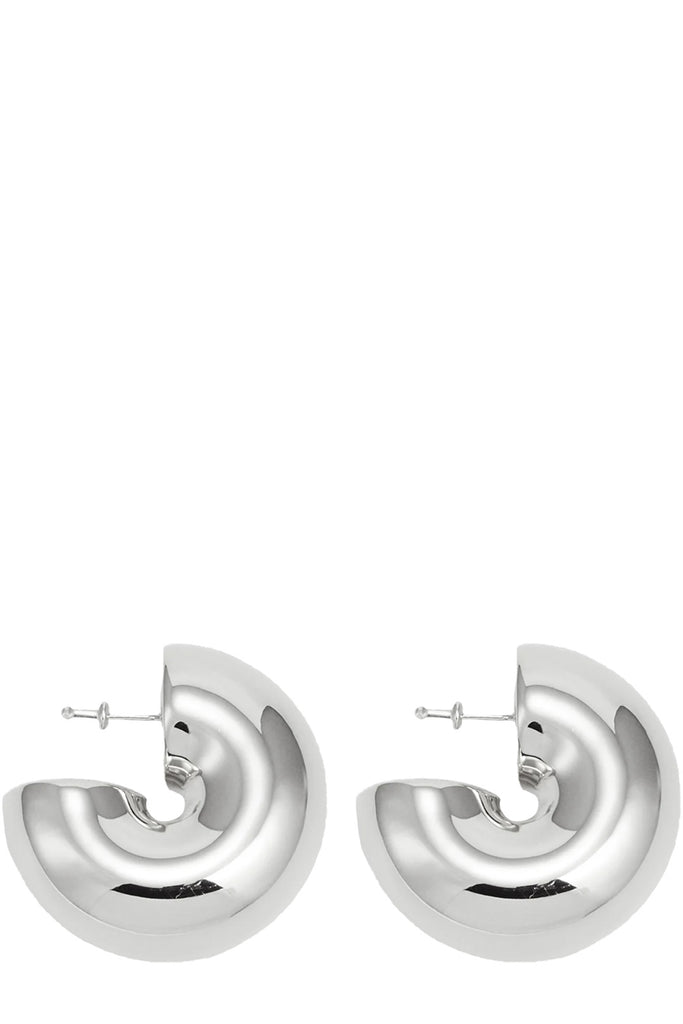 The Beam stud earrings in silver colour from the brand UNCOMMON MATTERS