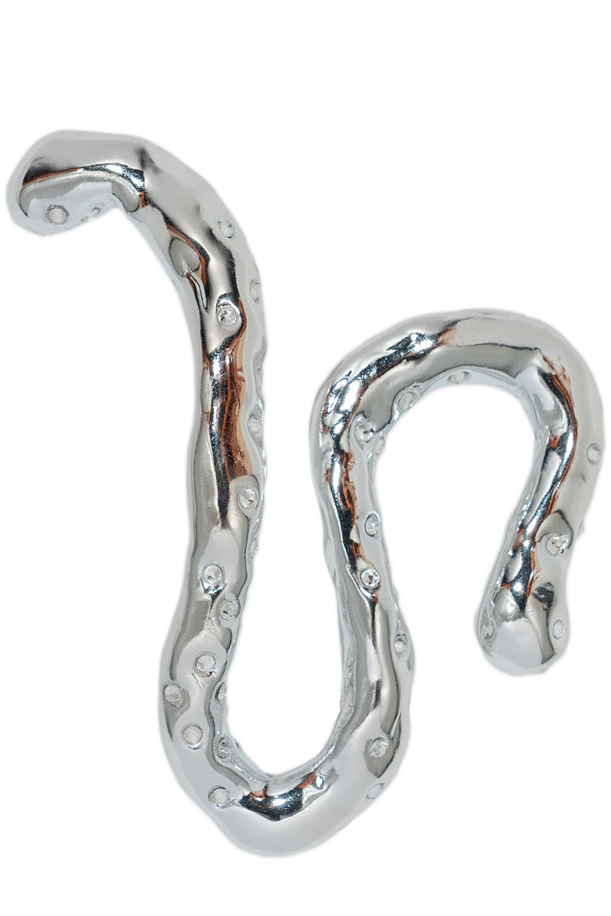 The Shining Mist On Sliding Silvery Snake in silver colour from the brand UTO