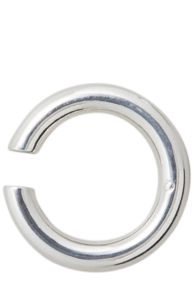 The bold earcuff No3 in silver color from the brand Saskia Diez
