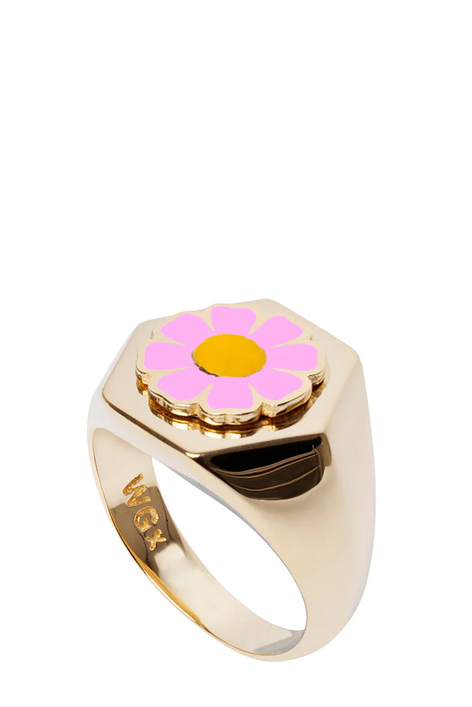 The Daisy ring in gold and pink colors from the brand WILHELMINA GARCIA
